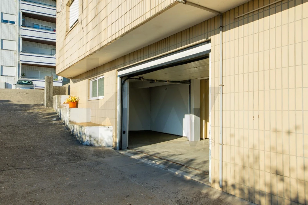 Apartamento T2 para Venda em São Roque Foto 23