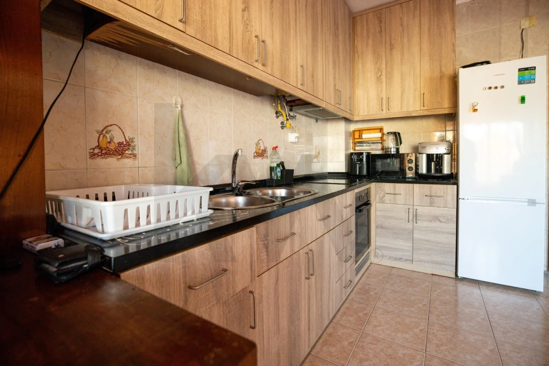 Apartamento T2 para Venda em São Roque Foto 6