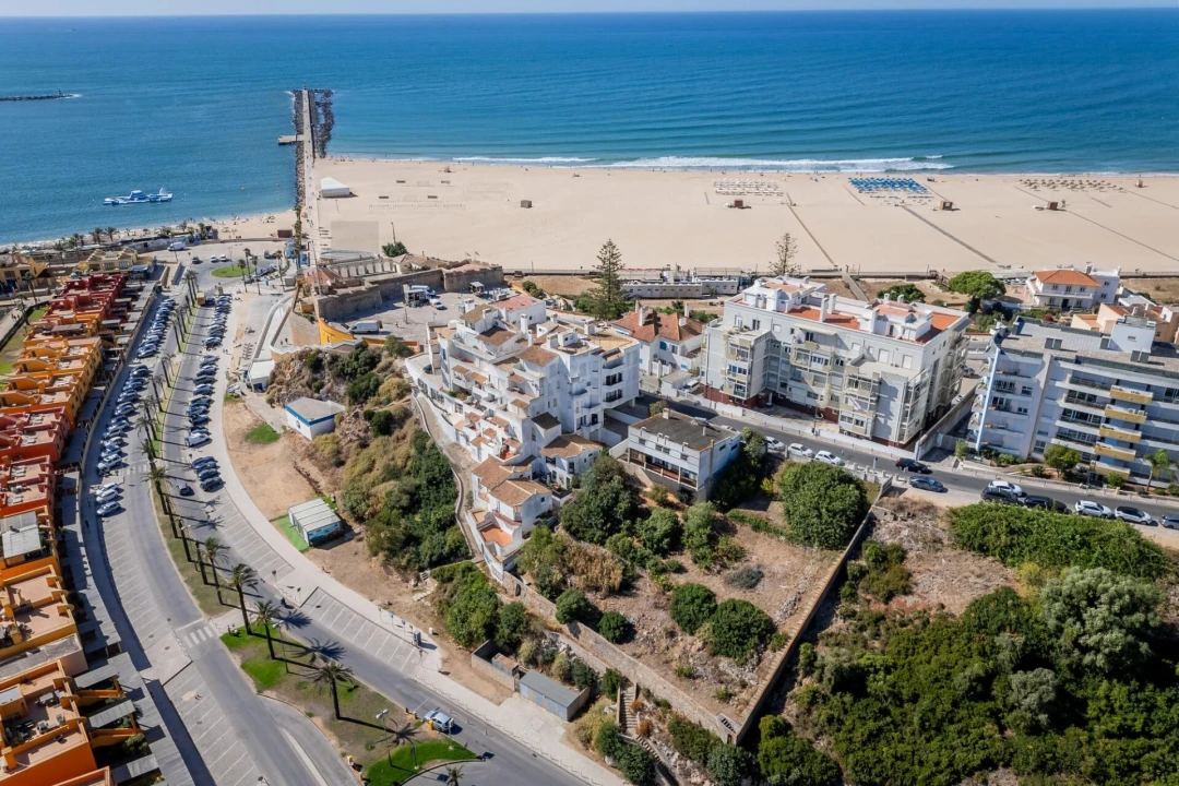 Apartamento T2 para Venda em Portimão Foto 30