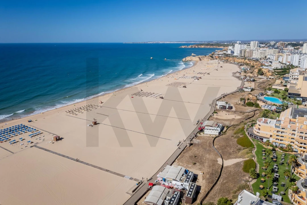 Apartamento T2 para Venda em Portimão Foto 32