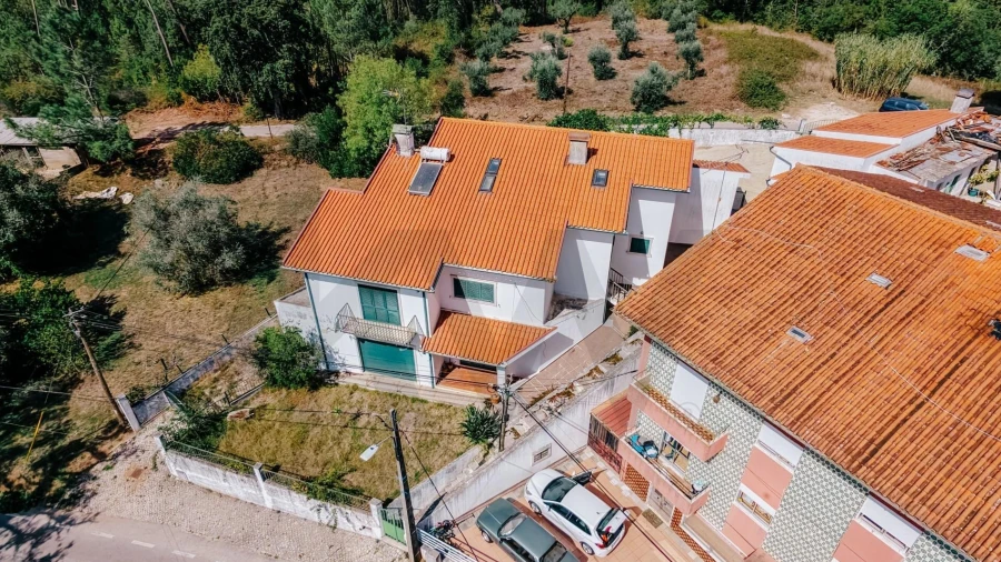 Moradia T3 para Venda em Eiras e São Paulo de Frades