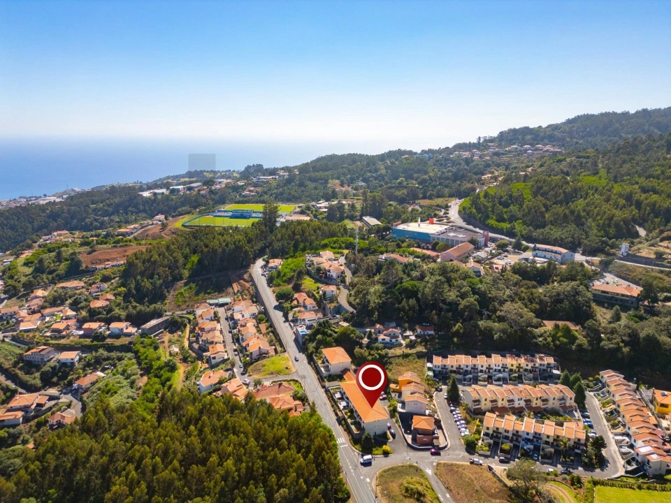 Apartamento T2 para Venda em Camacha Foto 26