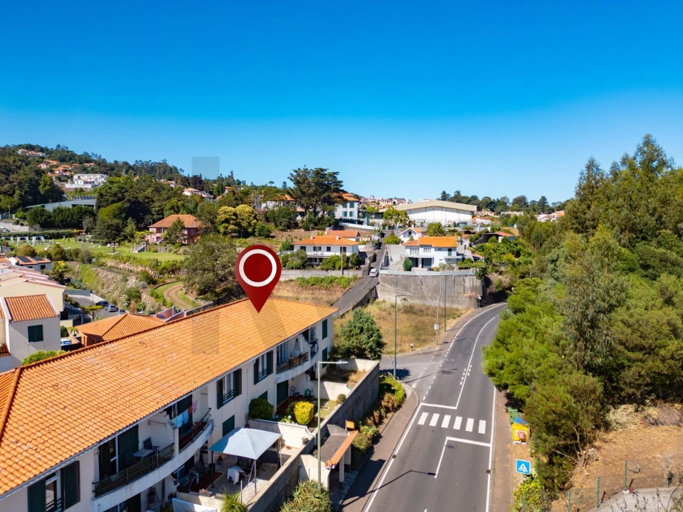 Apartamento T2 para Venda em Camacha Foto 20