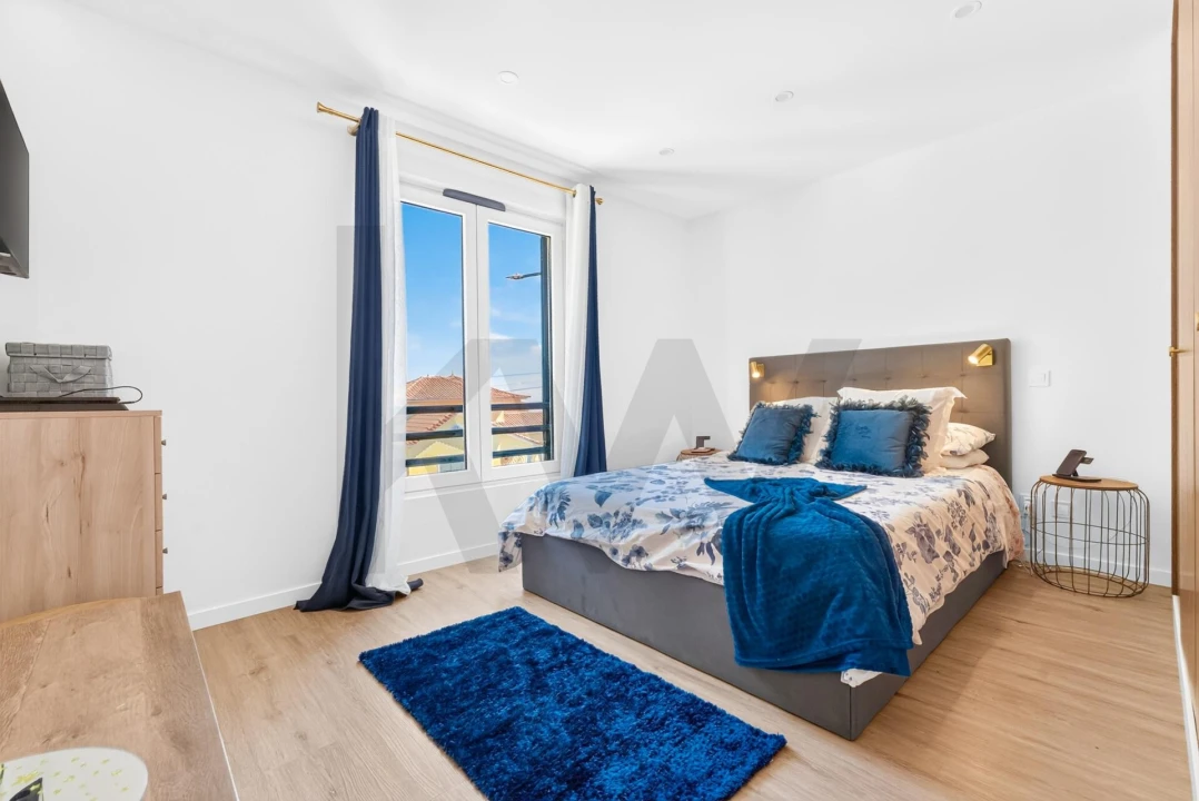 Apartamento T2 para Venda em Camacha Foto 7