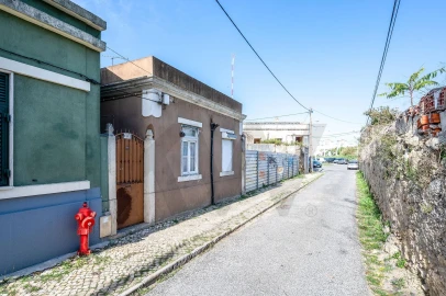Moradia T4 para Venda em Marvila