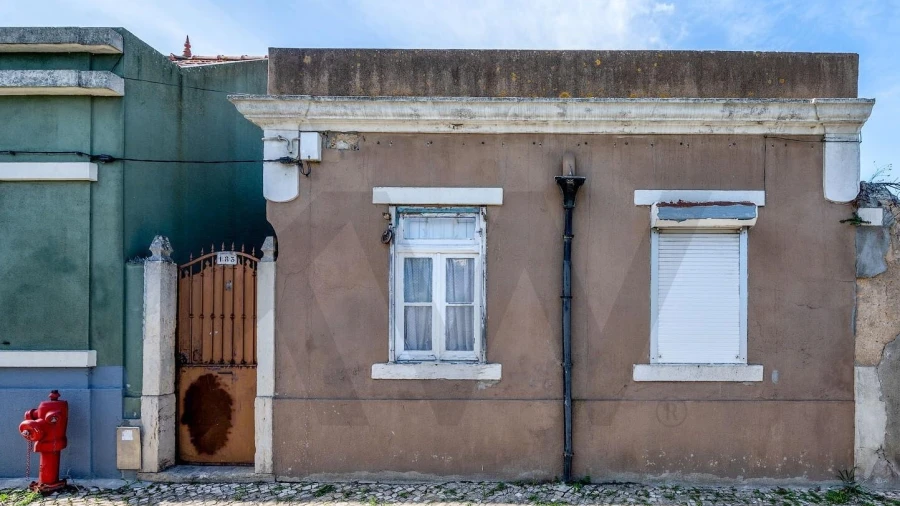 Moradia T4 para Venda em Marvila
