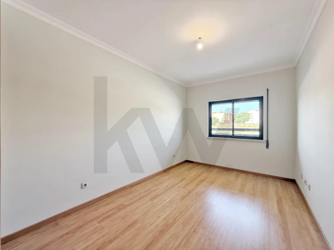 Apartamento T3 para Venda em Pinhal Novo Foto 17