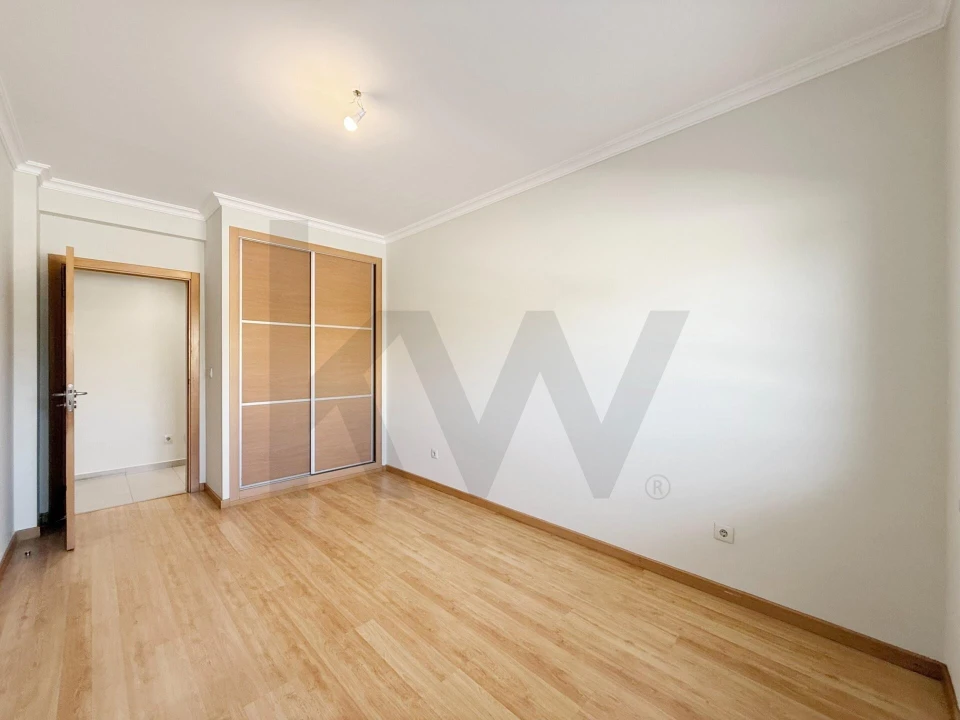 Apartamento T3 para Venda em Pinhal Novo Foto 18