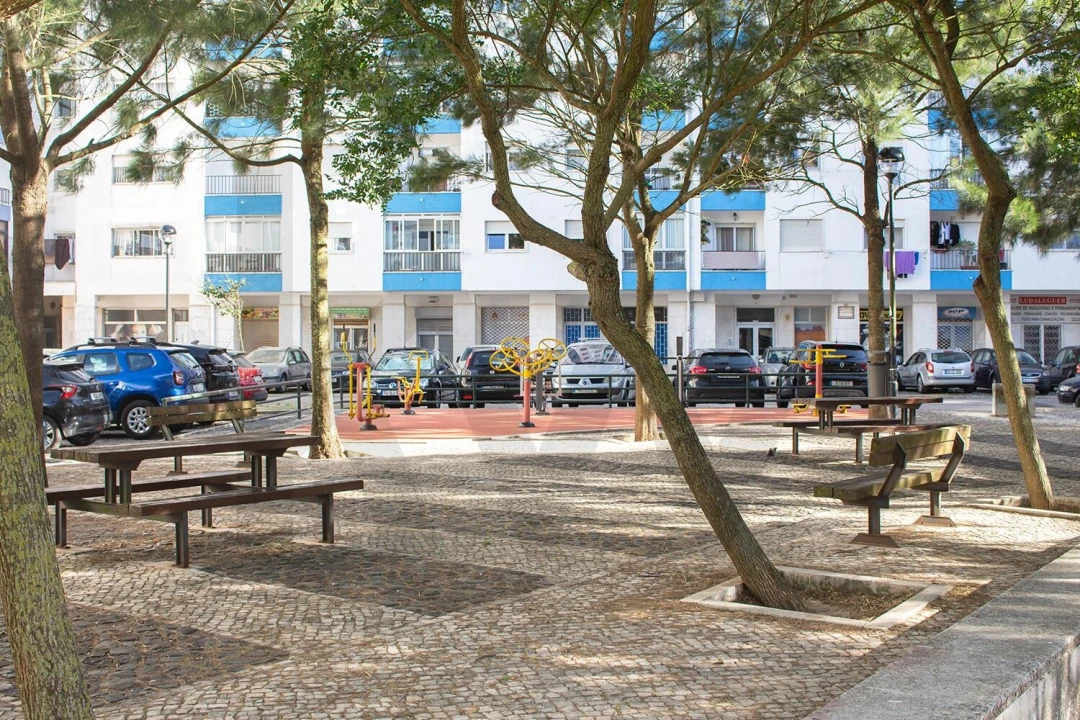 Apartamento T2 para Venda em Algueirão-Mem Martins Foto 23
