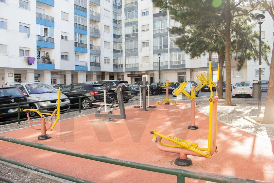 Apartamento T2 para Venda em Algueirão-Mem Martins Foto 21