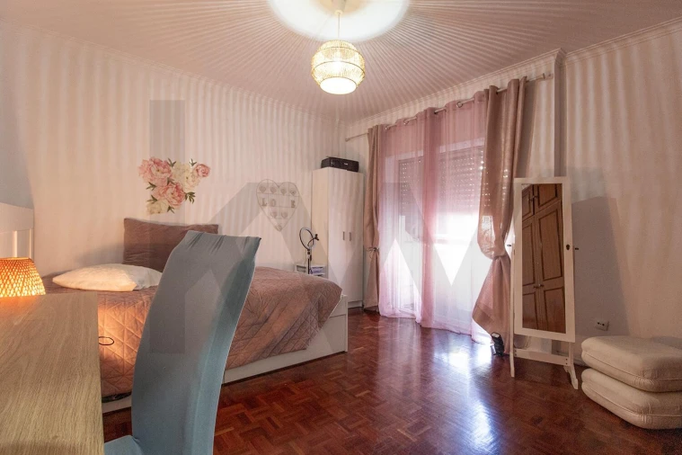 Apartamento T2 para Venda em Algueirão-Mem Martins Foto 12