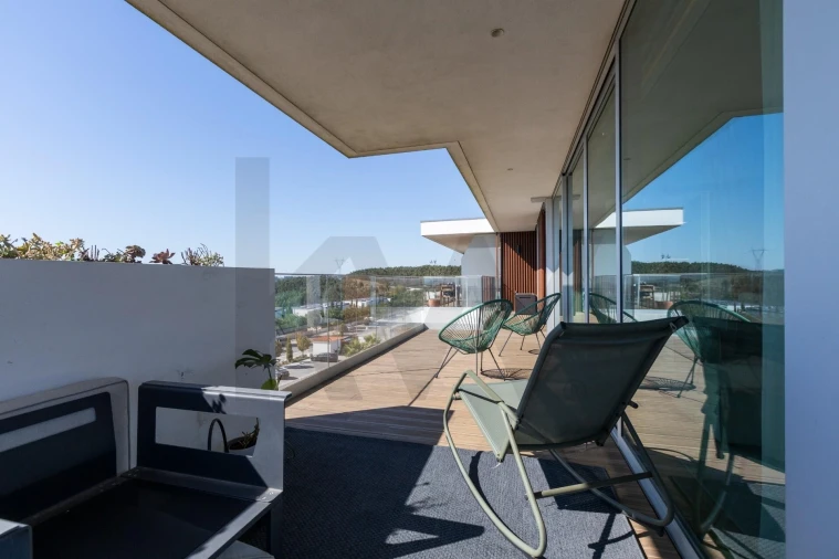 Apartamento T3 para Arrendamento em Queluz e Belas Foto 15