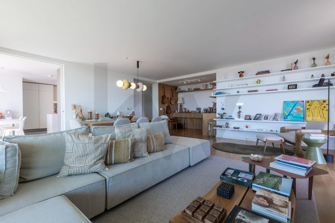 Apartamento T3 para Arrendamento em Queluz e Belas Foto 4