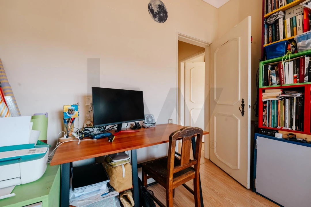Apartamento T3 para Venda em Santo Antonio dos Olivais Foto 31