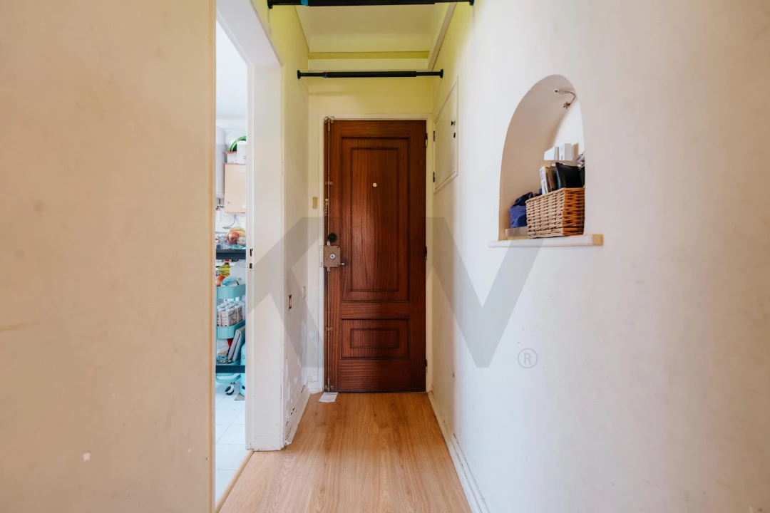 Apartamento T3 para Venda em Santo Antonio dos Olivais Foto 14