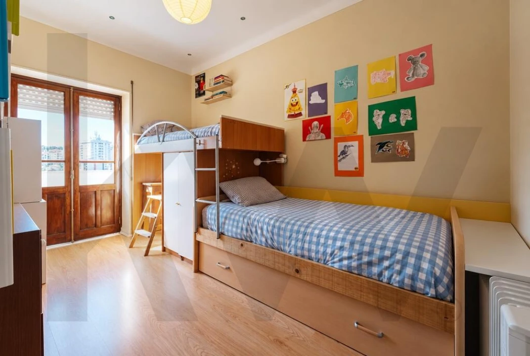 Apartamento T3 para Venda em Santo Antonio dos Olivais Foto 9