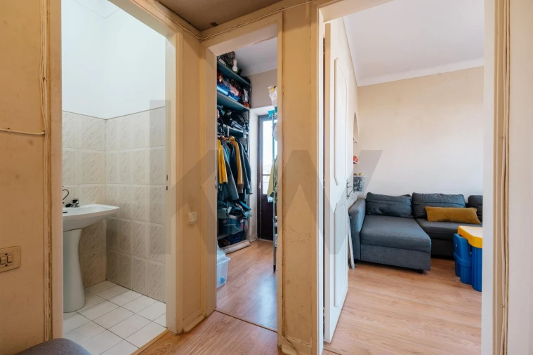 Apartamento T3 para Venda em Santo Antonio dos Olivais Foto 17