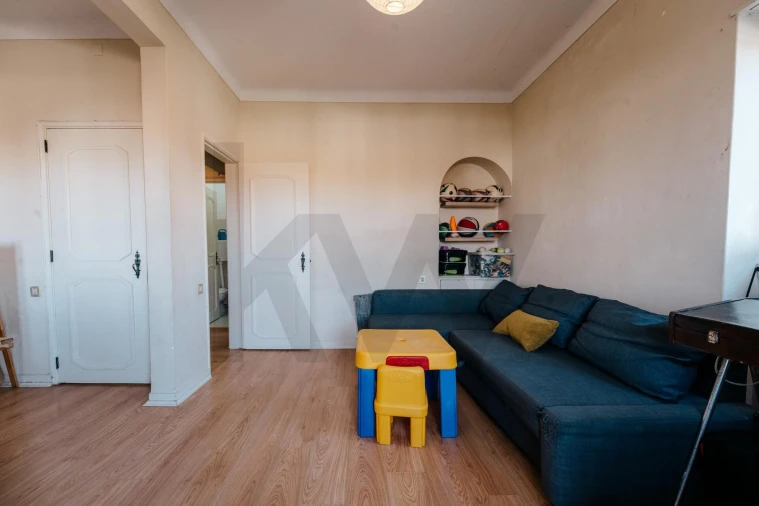 Apartamento T3 para Venda em Santo Antonio dos Olivais Foto 21