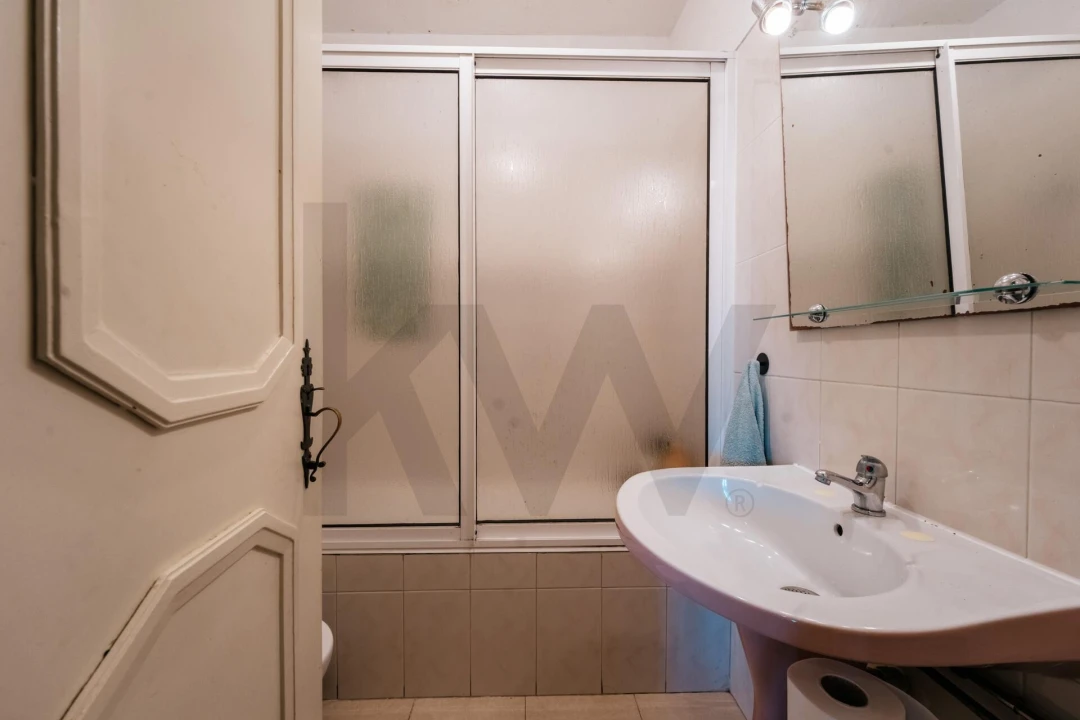 Apartamento T3 para Venda em Santo Antonio dos Olivais Foto 25