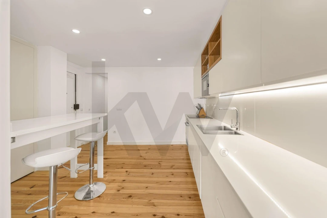 Apartamento T3 para Venda em Santo António Foto 4