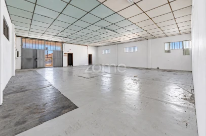Terreno Comércio / Armazém para Venda em Serzedelo