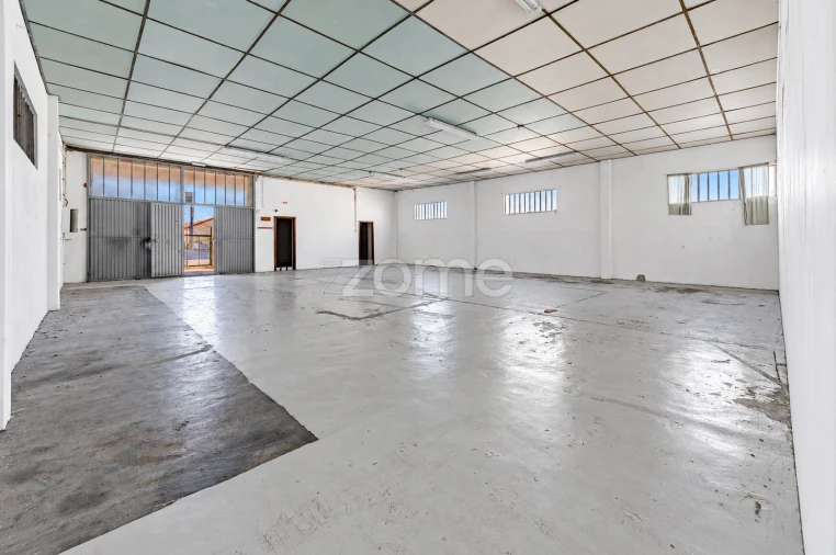 Terreno Comércio / Armazém para Venda em Serzedelo Foto 15