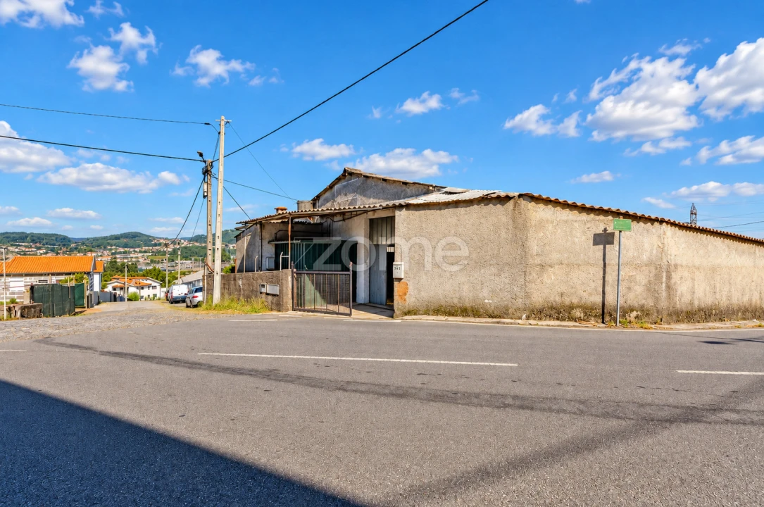 Terreno Comércio / Armazém para Venda em Serzedelo Foto 8