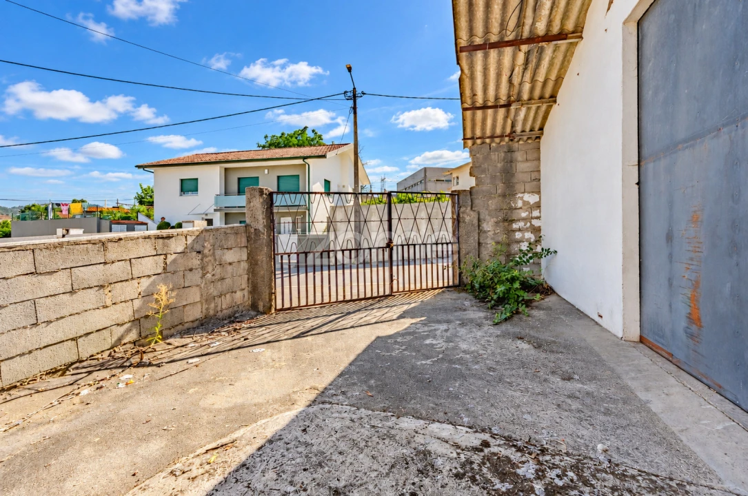 Terreno Comércio / Armazém para Venda em Serzedelo Foto 29