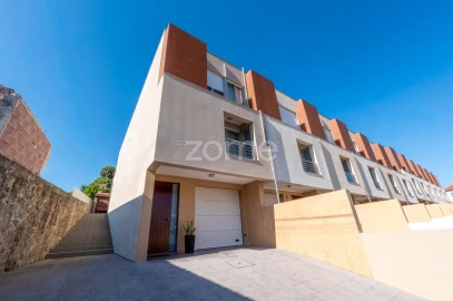 Moradia T3 para Venda em Vila das Aves