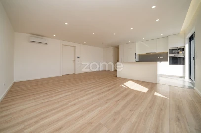 Apartamento T3 para Venda em Povoa de Lanhoso (N. Senhora do Amparo)