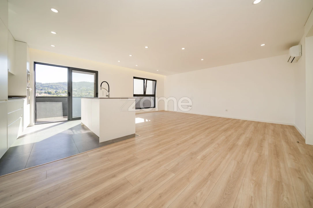Apartamento T3 para Venda em Povoa de Lanhoso (N. Senhora do Amparo) Foto 4