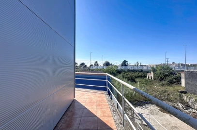 Terreno Comércio / Armazém para Venda em Tavarede