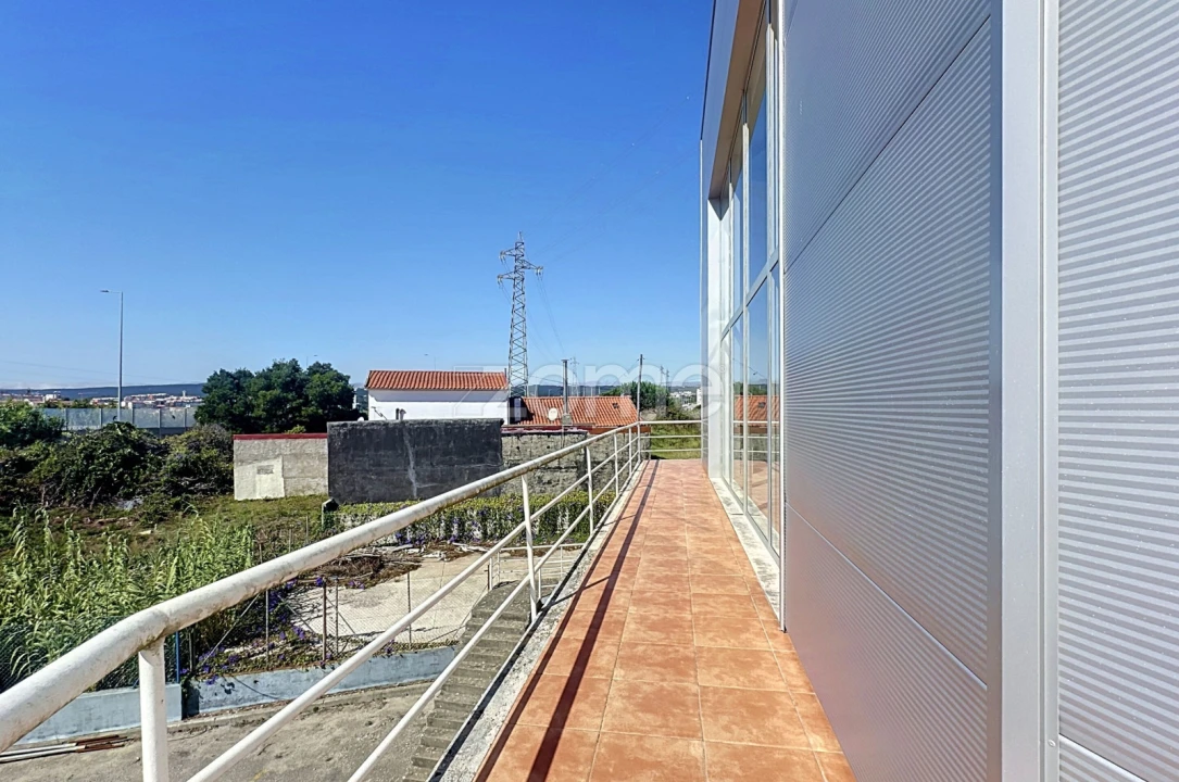 Terreno Comércio / Armazém para Venda em Tavarede Foto 17
