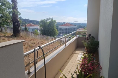 Apartamento T3 para Venda em Santa Clara e Castelo Viegas