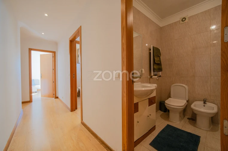 Apartamento T3 para Venda em Santa Clara e Castelo Viegas Foto 10