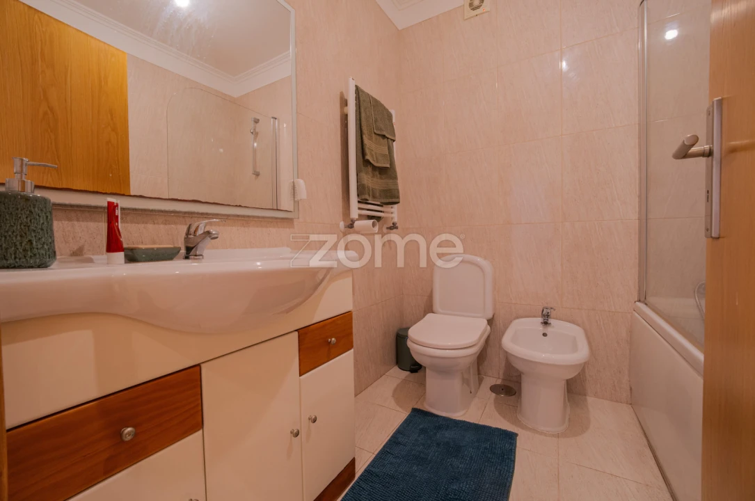 Apartamento T3 para Venda em Santa Clara e Castelo Viegas Foto 11