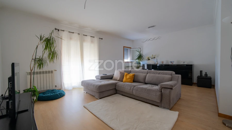 Apartamento T3 para Venda em Santa Clara e Castelo Viegas