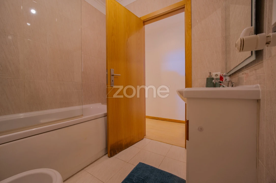Apartamento T3 para Venda em Santa Clara e Castelo Viegas Foto 12
