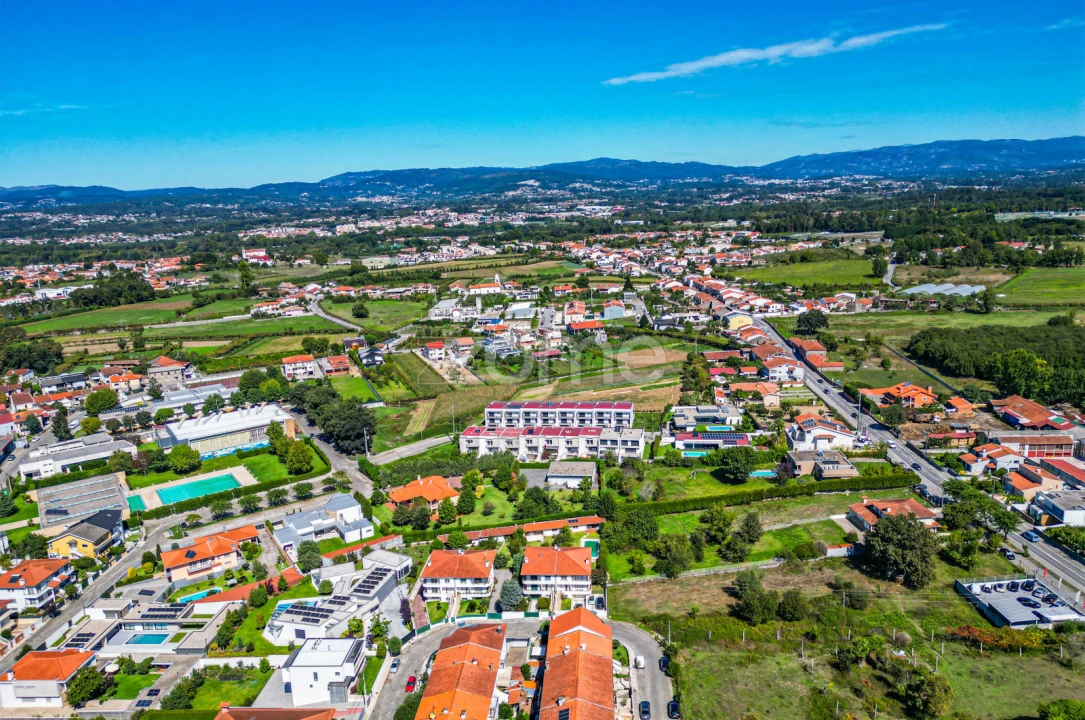 Moradia T4 para Venda em Merelim (São Pedro) e Frossos Foto 3