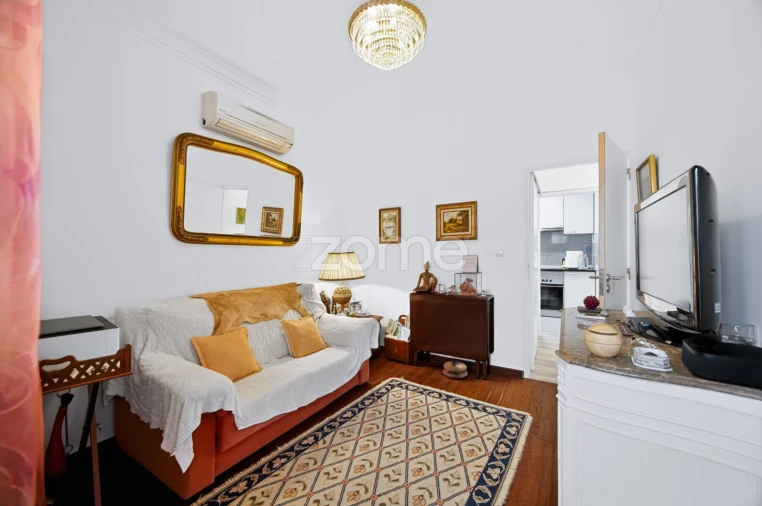 Apartamento T1 para Venda em Póvoa de Santo Adrião e Olival Basto Foto 2