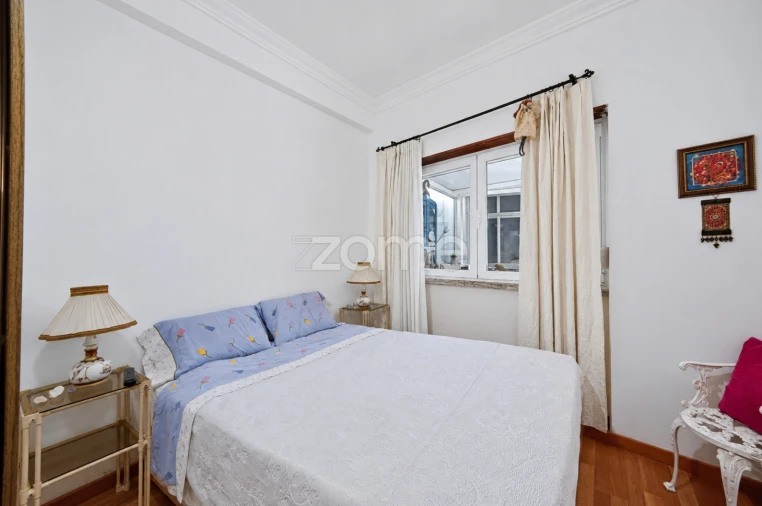 Apartamento T1 para Venda em Póvoa de Santo Adrião e Olival Basto Foto 4