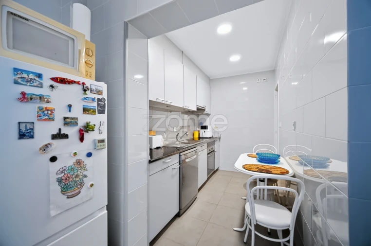 Apartamento T1 para Venda em Póvoa de Santo Adrião e Olival Basto Foto 7