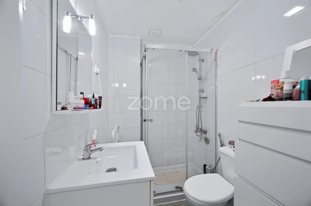 Apartamento T1 para Venda em Póvoa de Santo Adrião e Olival Basto Foto 8