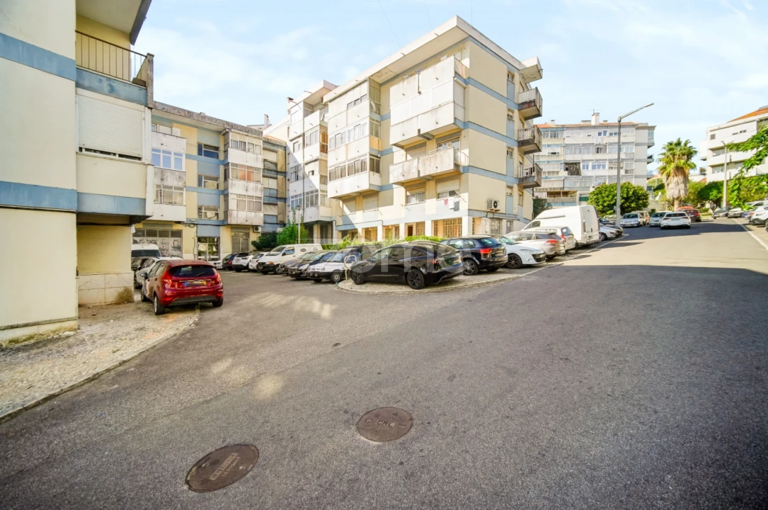 Apartamento T1 para Venda em Póvoa de Santo Adrião e Olival Basto Foto 19