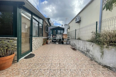 Moradia T4 para Venda em Fernao Ferro