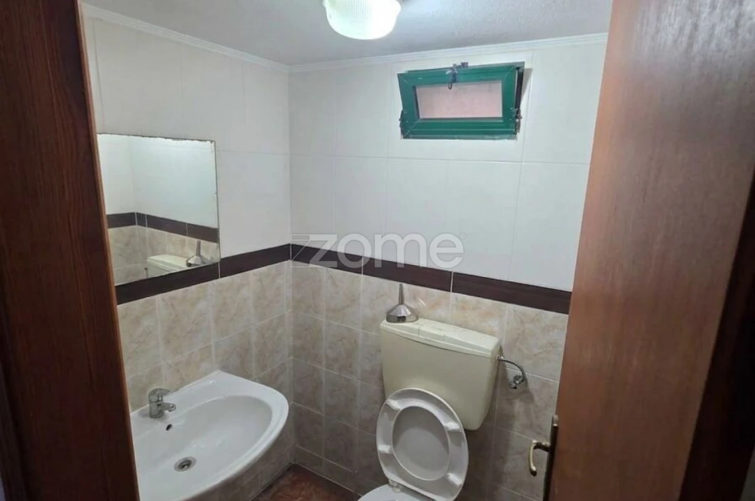 Moradia T4 para Venda em Fernao Ferro Foto 9