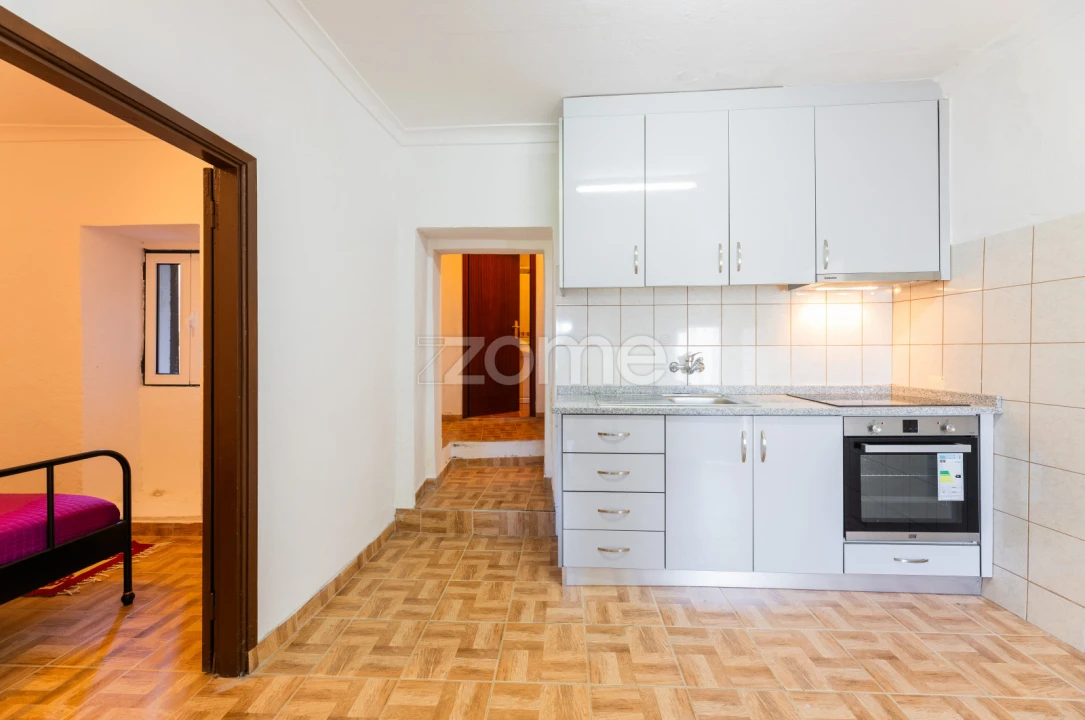 Moradia T4 para Venda em Salamonde Foto 4