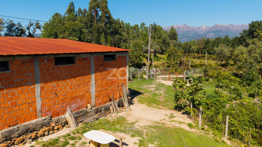 Terreno para Venda em Louredo