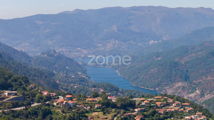 Terreno para Venda em Louredo