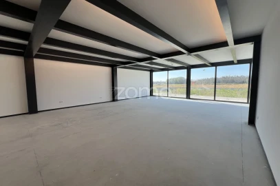 Terreno Comércio / Armazém para Venda em Beduído e Veiros